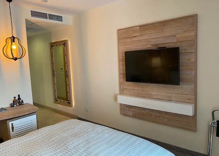 Blu Bay Hotel 5*