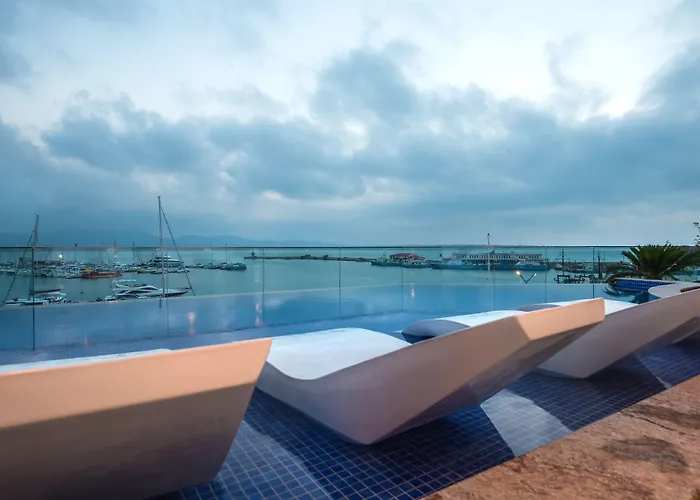 Blu Bay Hotel