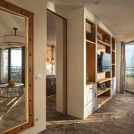 Blu Bay Hotel 5*