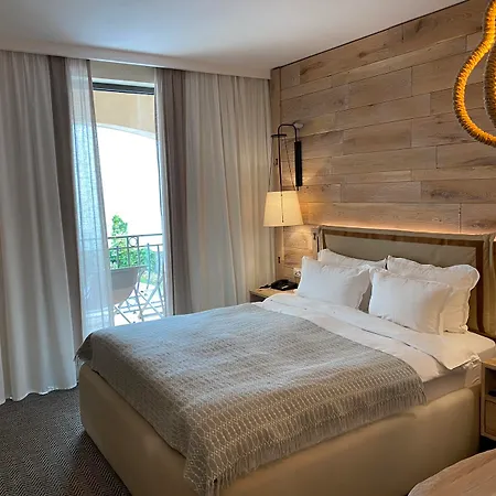 Blu Bay 5*
