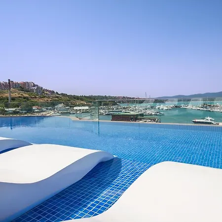 Blu Bay Hotell 5*