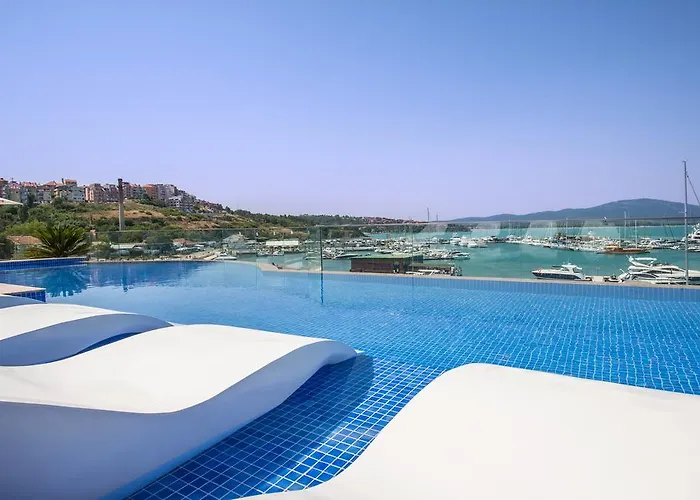 Blu Bay Ξενοδοχείο 5*